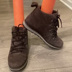 The North Face Youth Jr. Ballard Brown Suede Ankle Boots Hiking Waterproof US 5